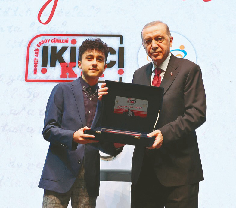 Cumhurbaşkanı Erdoğan,  AK Parti Gençlik Kolları’nın  düzenlediği Mehmet Akif Ersoy’u  Anma Programı’na katıldı.