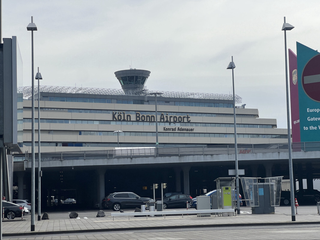 Köln Havalimanı
