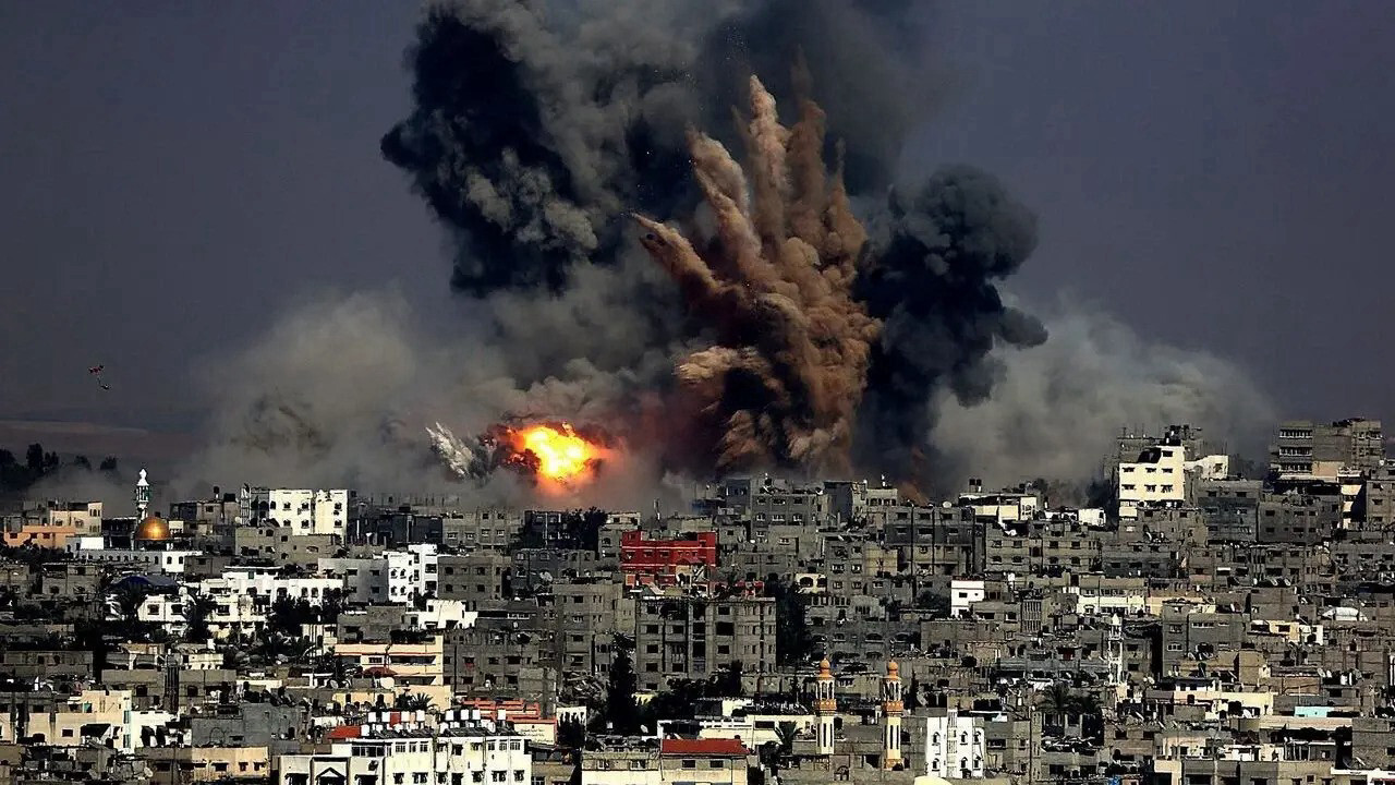 Katil İsrail ordusunun Gazze soykırımı bitmek bilmiyor: 22 Filistinli daha hayatını kaybetti
