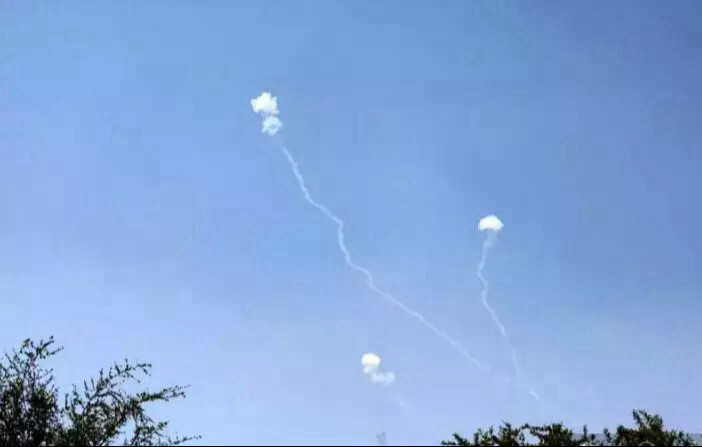Hizbullah'tan İsrail'e misilleme: Hava Kuvvetleri Üssü'ne füze yağdırdı