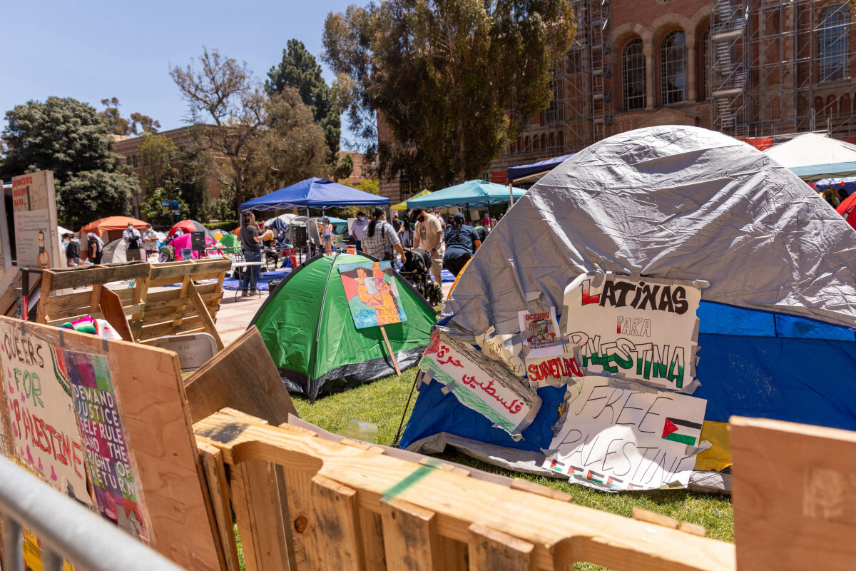 California Üniversitesi Filistin'e destek gösterilerine yeniden başladı
