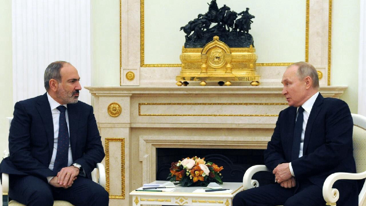 Rusya Devlet Başkanı Vladimir Putin ile Ermenistan Başbakanı Nikol Paşinyan