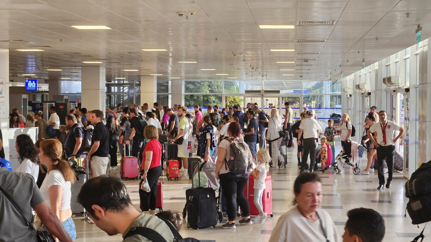 Antalya Havalimanı'nda arefe rekoru