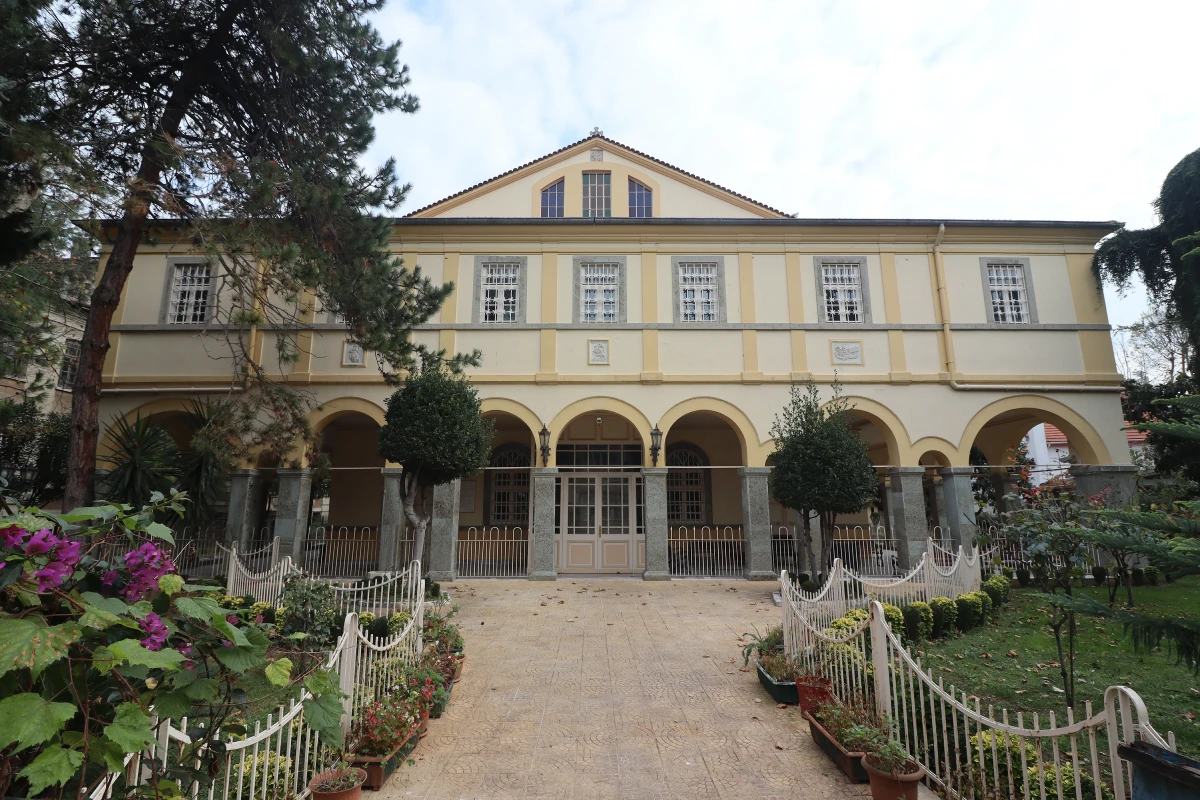 Aya Dimitri Profiti İlya Rum Ortodoks Kilisesi 