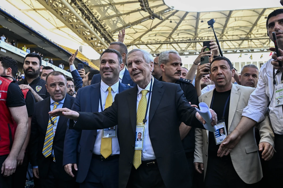 Aziz Yıldırım'dan seçim zaferi sonrası ilk açıklama