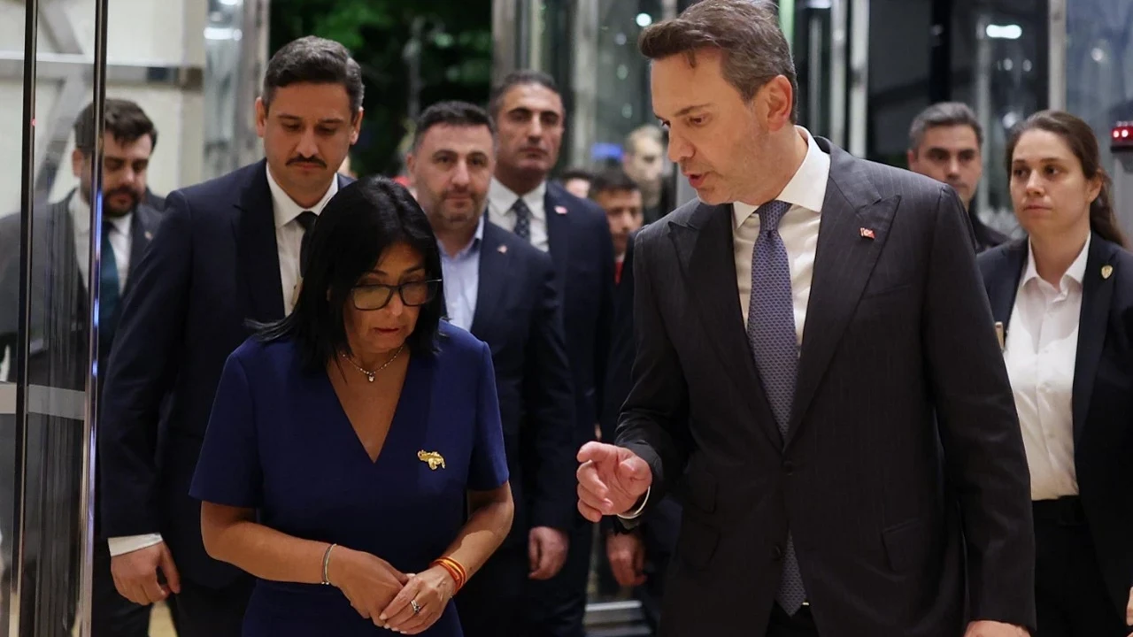 Türkiye-Venezuela hattında diplomasi trafiği: Rodriguez bugü