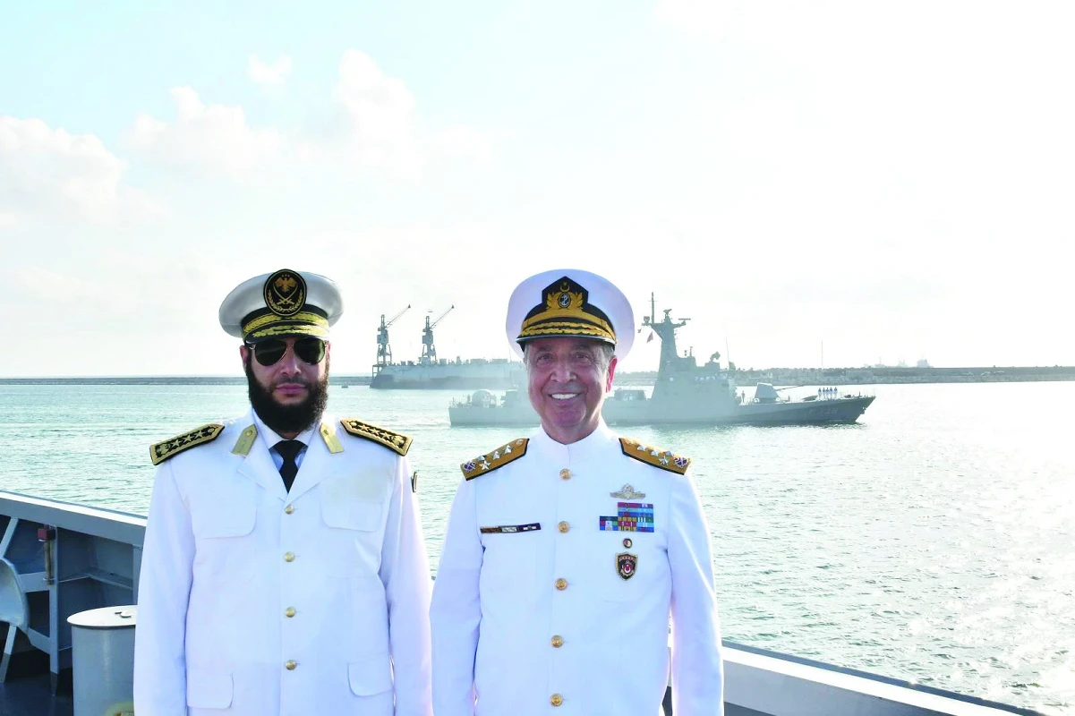 Deniz Kuvvetleri Komutanı Oramiral Ercüment Tatlıoğlu ve beraberindeki heyet, TCG İstanbul fırkateyni ile Suriye’nin Lazkiye kentini ziyaret etti.