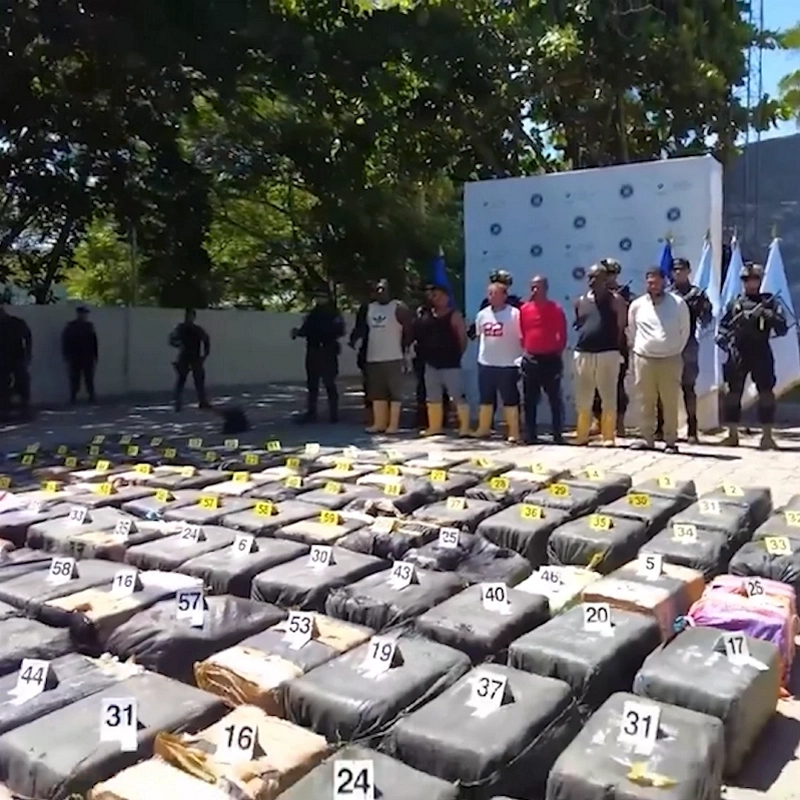 El Salvador'da 167 milyon dolar değerinde 6.7 tonluk dev kokain operasyonu