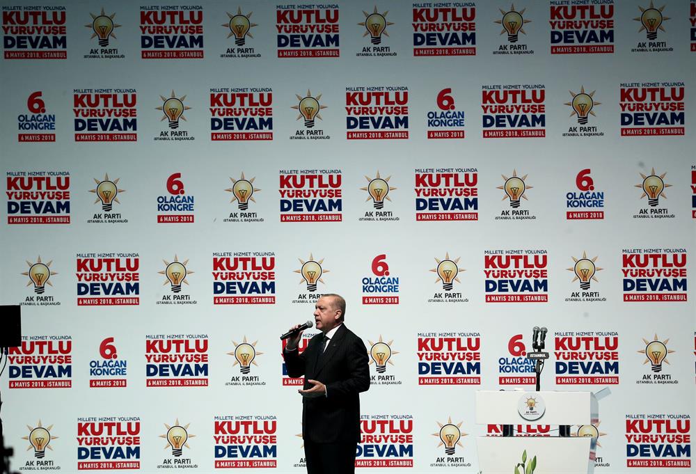 Cumhurbaşkanı Recep Tayyip Erdoğan, AK Parti’nin seçim manifestosunu açıkladı. 
