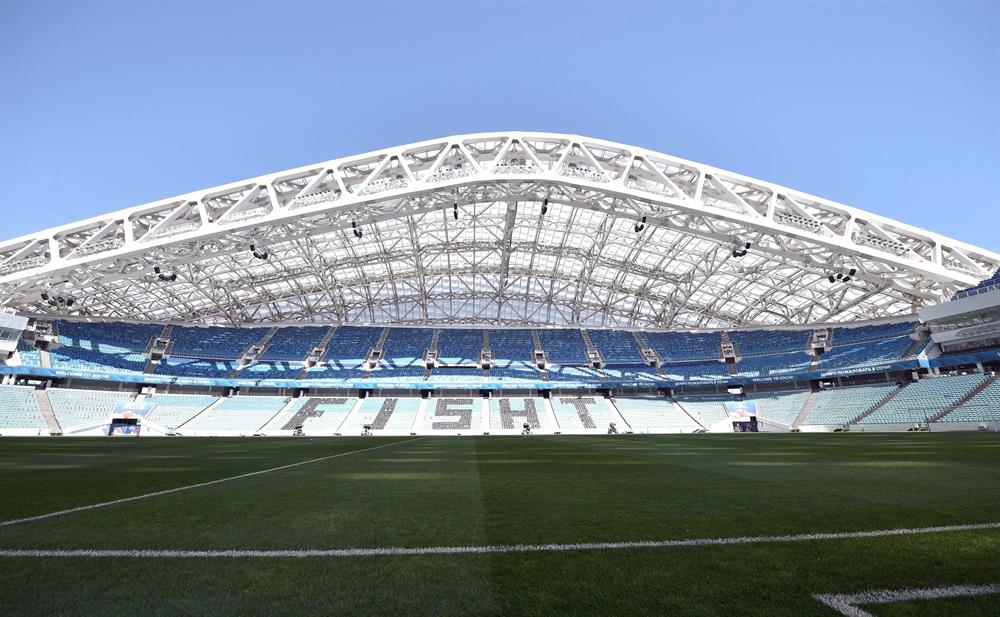 Soçi'deki Dünya Kupası maçları, şehirde turistlerin uğrak yerlerinden biri olan Fişt Dağı ile aynı ismi taşıyan stadyumda oynanacak. 47 bin 700 kişilik Fişt Stadı, Portekiz - İspanya, Almanya - İsveç maçlarına hazır.