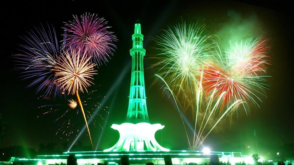 Anıt, Pakistan Bağımsızlık Günü kutlamalarının da merkezi niteliğinde.