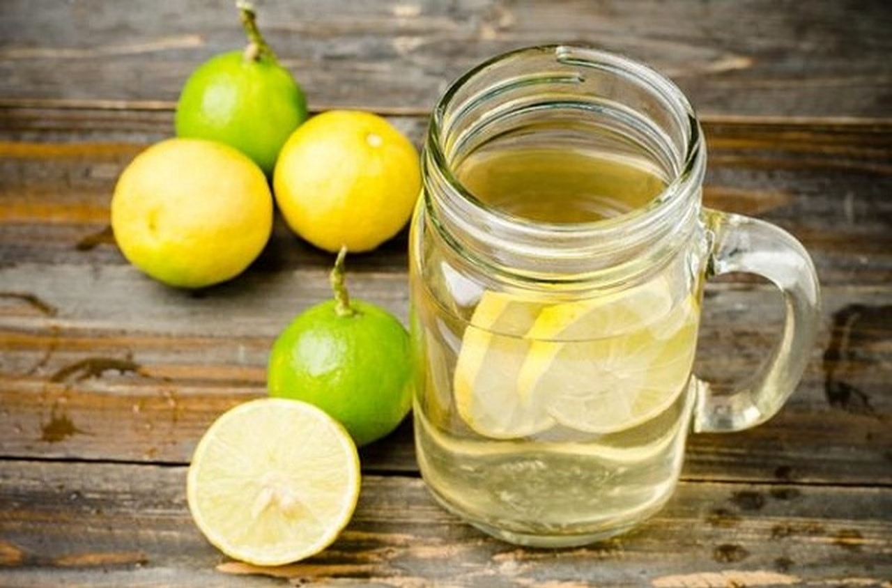 Zengin bir potasyum kaynağı olan limon, kalp hastalığı sorunları olanlar için çok faydalıdır. Zihin ve beden için sakinleştirici, baş dönmesi, mide bulanması ve tansiyonu dengeleyen özelliği vardır.