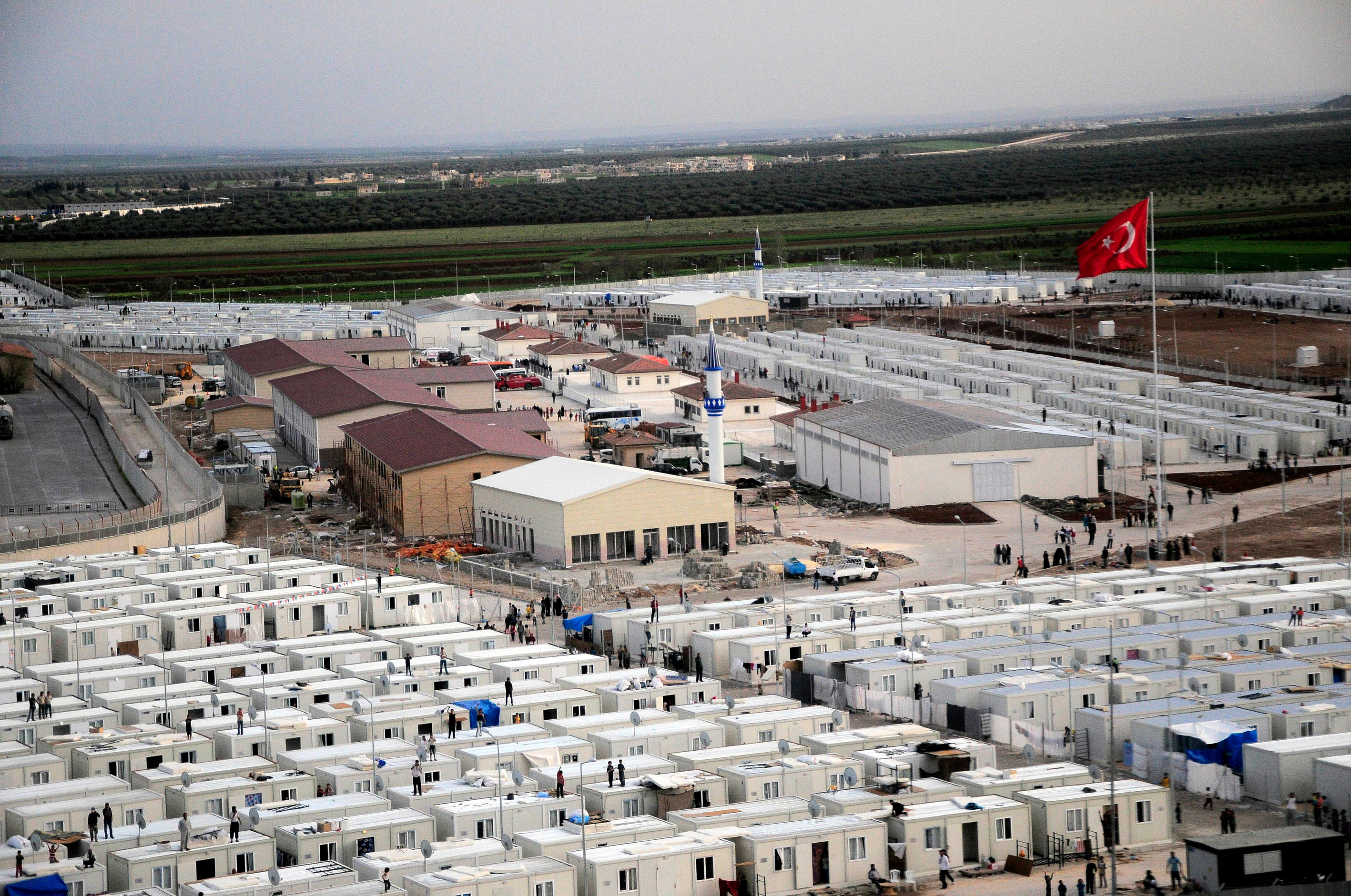 Açık kapı politikası, kamplar ve geçici koruma statüsü Türkiye'nin tutumunun merkezinde yer almıştı.