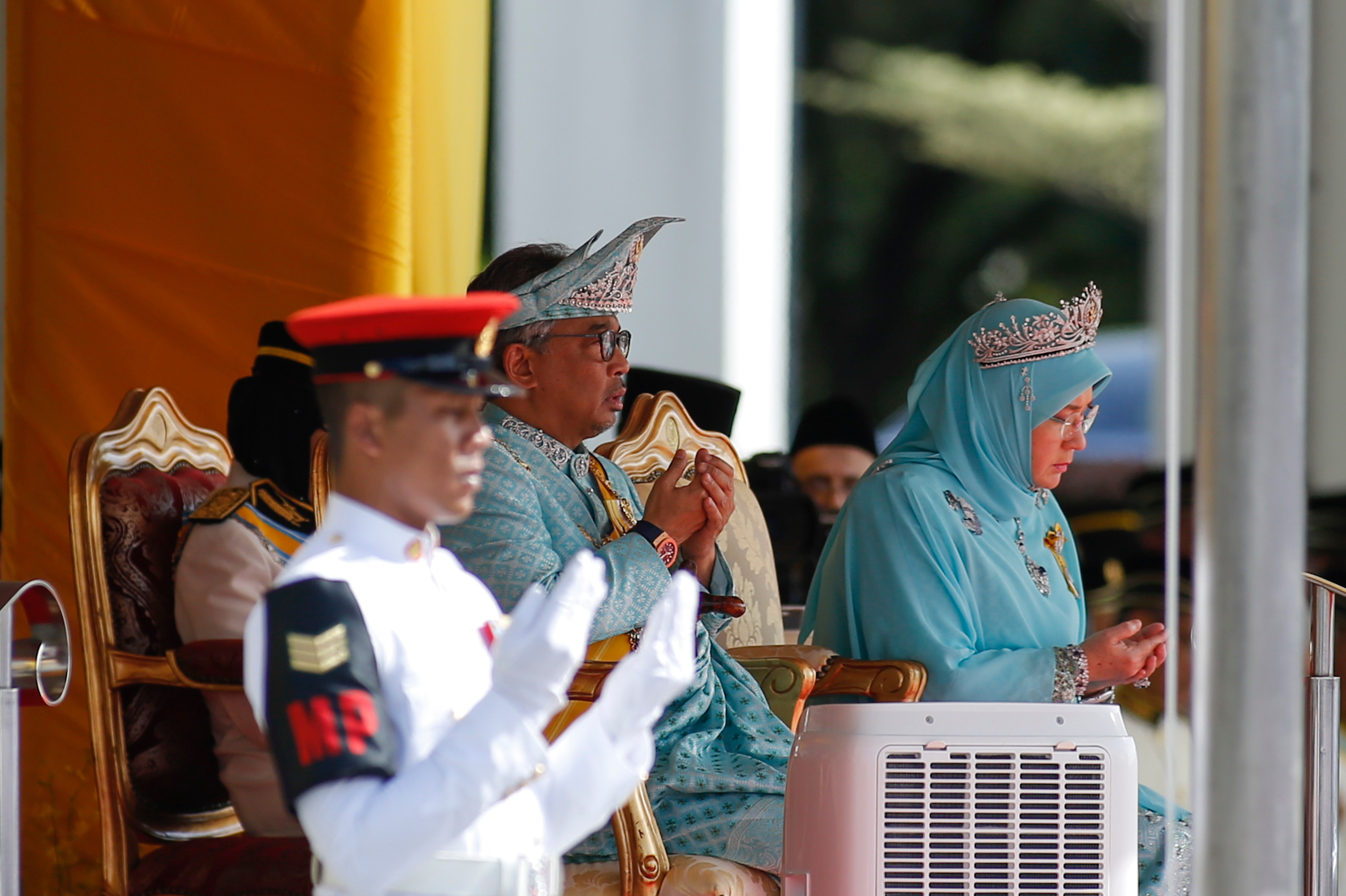 İmzalanan belgelerden sonra Sultan Abdullah, kendisi için düzenlenen törene katıldı. 