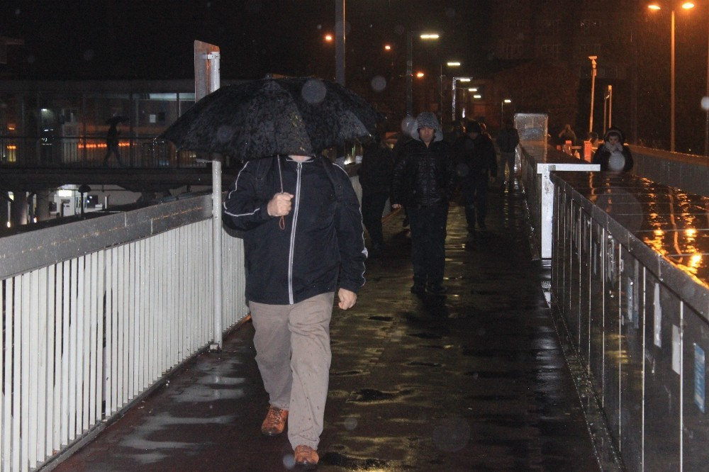 İstanbul'da yağmur ve sulu kar etkili oldu! İstanbul hava durumu