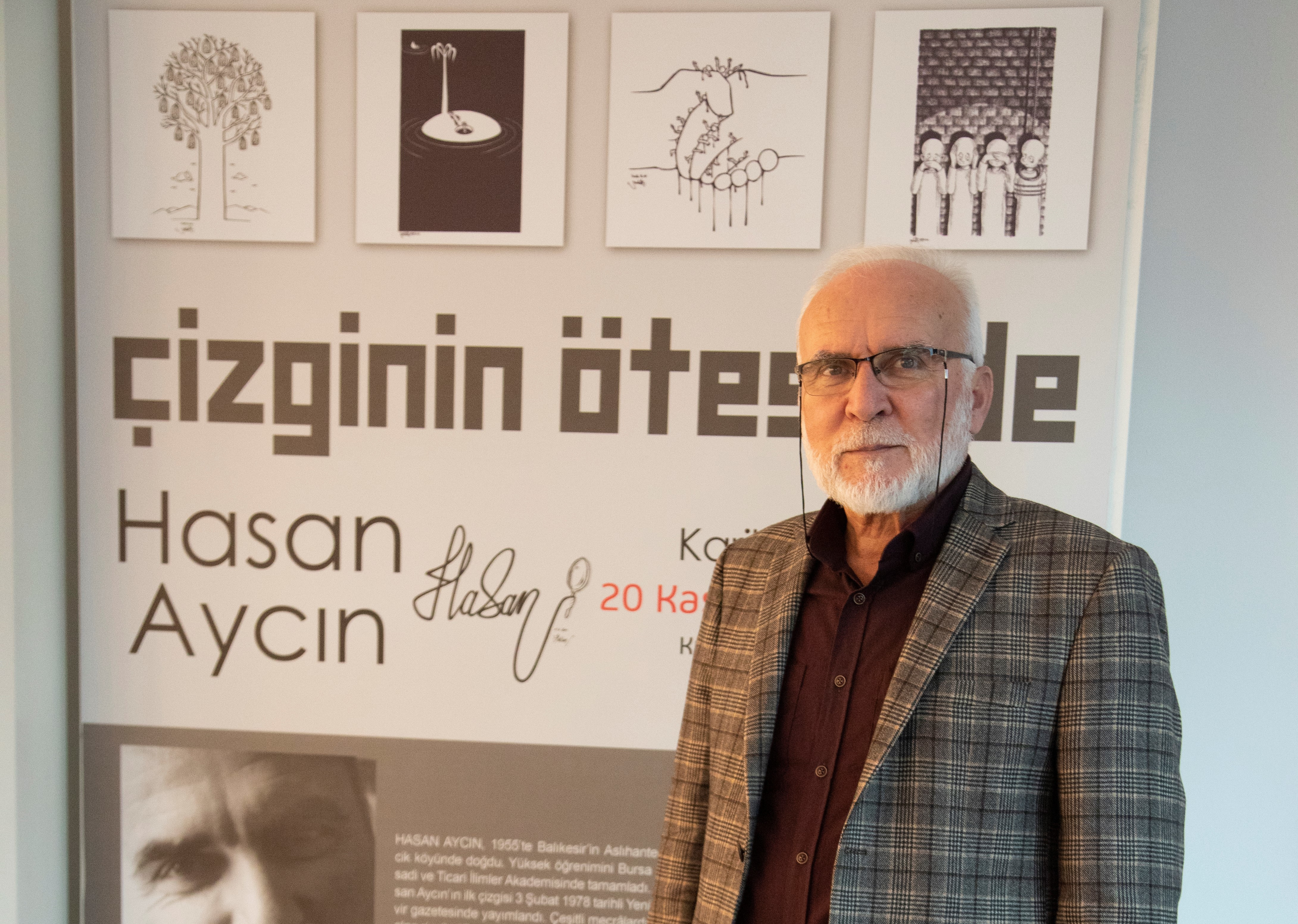 Hasan Aycın'ın eserlerinden oluşan 'Çizginin Ötesinde' sergisi Zeytinburnu Kültür Merkezi'nde sergilendi. 