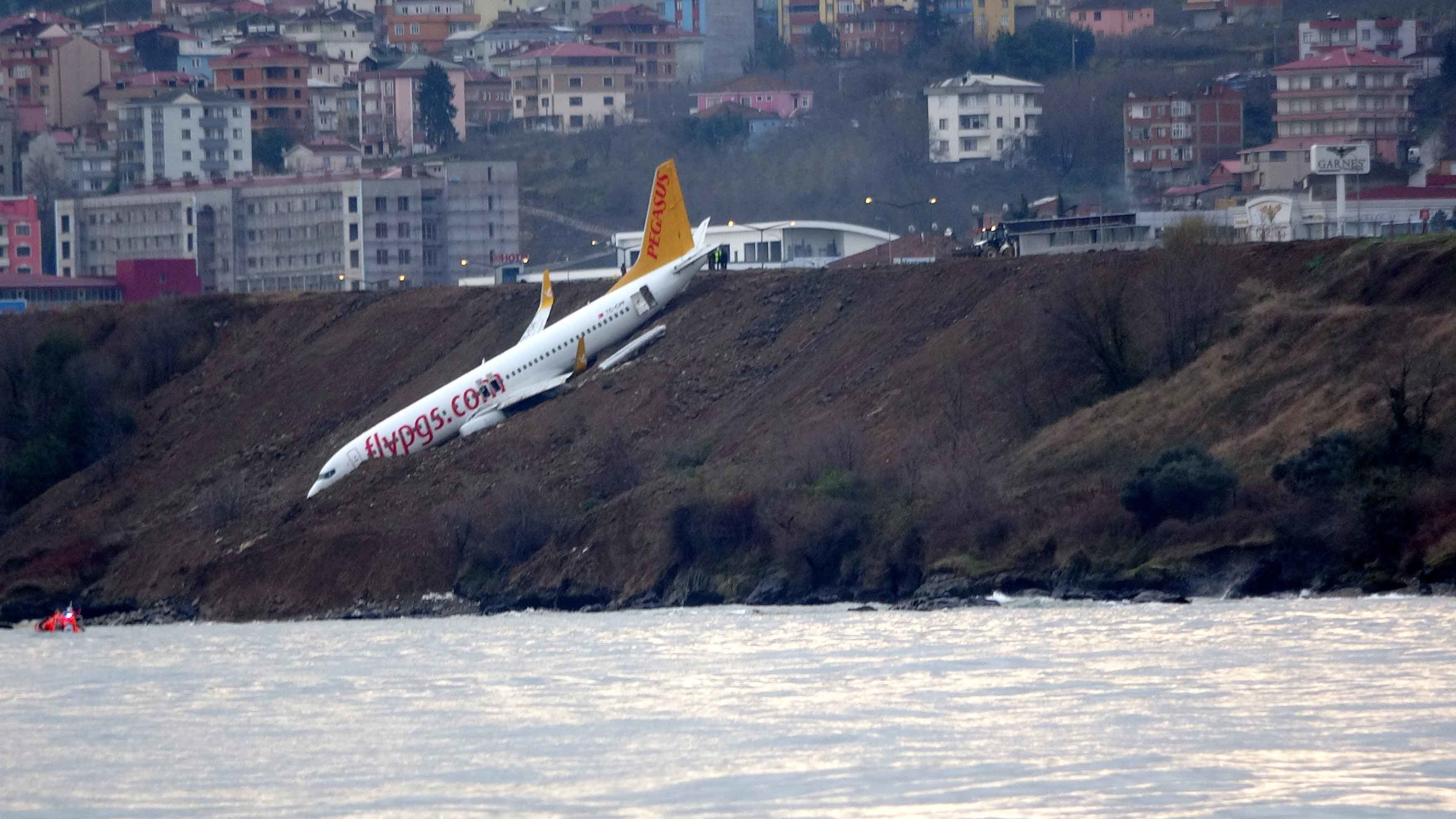 Trabzon'da pistten çıkan uçak Pegasus Havayollarına aitti