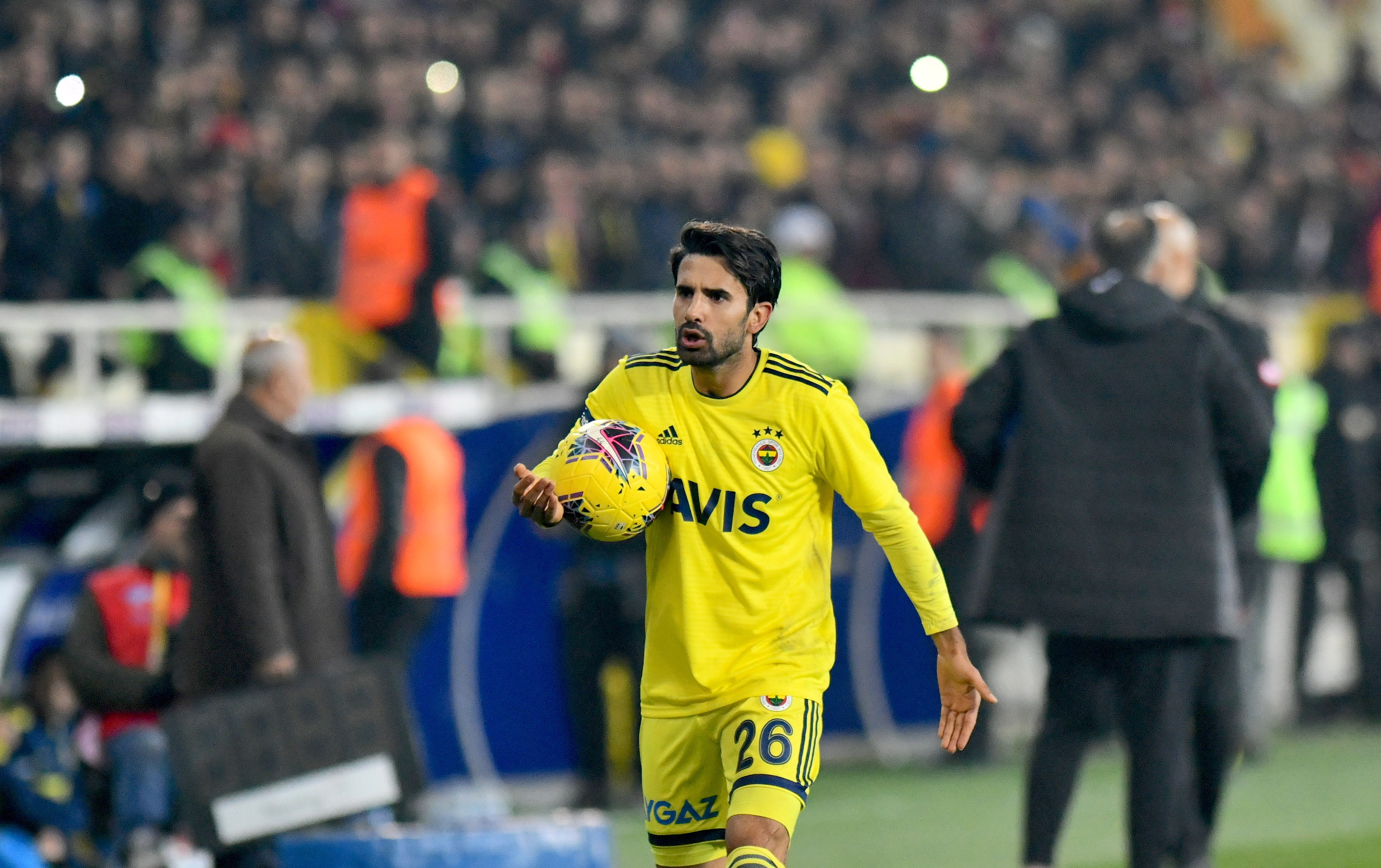 Alper Potuk'un Fenerbahçe ile sözleşmesi 2022 yılında sona eriyor.
