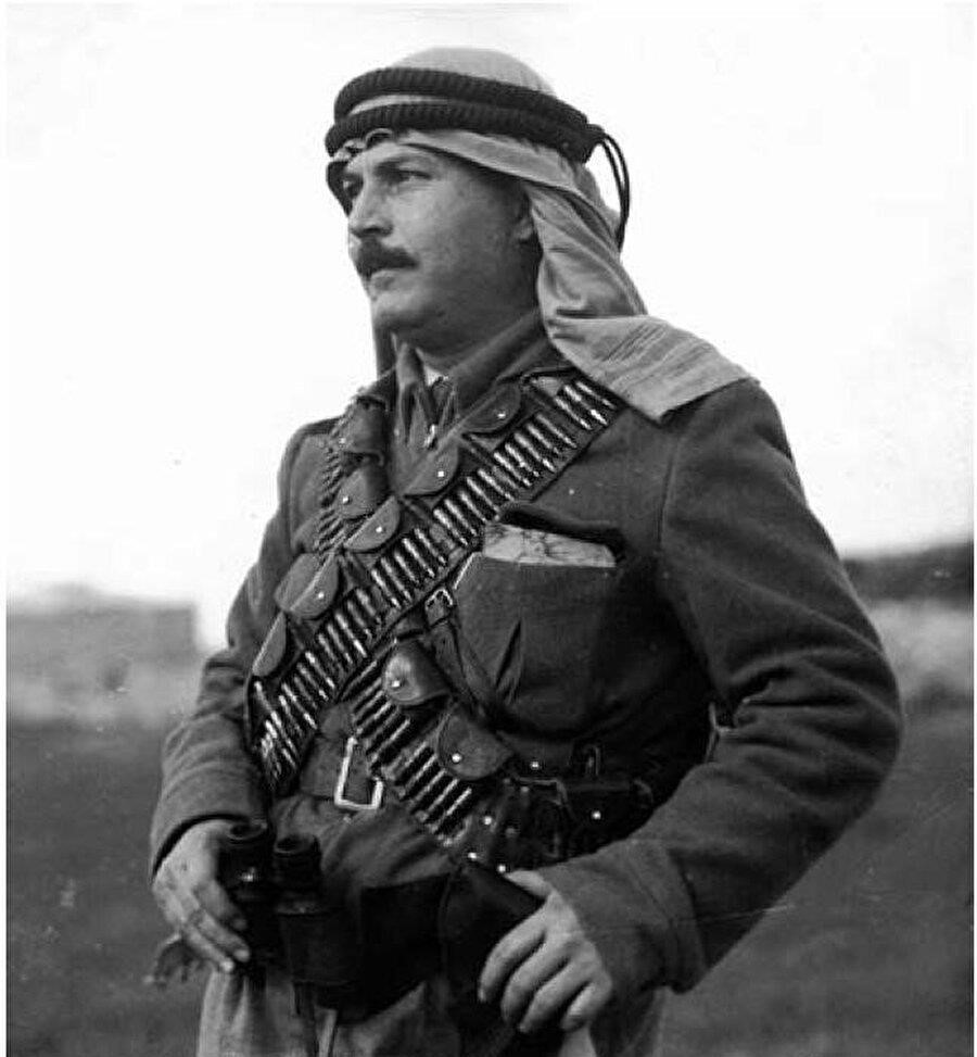Filistinlilerin kahramanı Şehit Abdulkadir el-Huseynî.