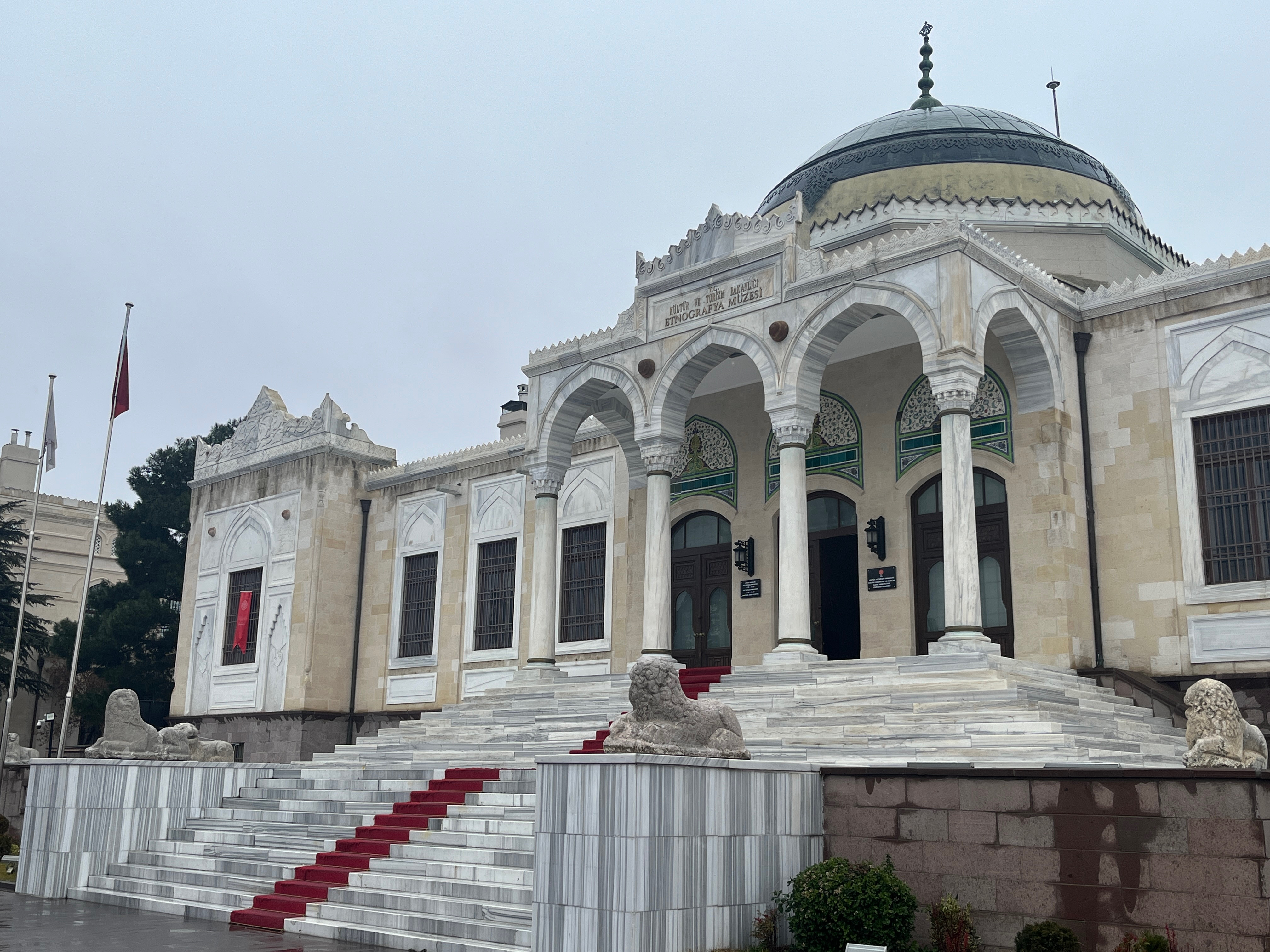 Ankara Etnografya Müzesi, Kuzeybatı ön cephe. Fotoğraf: Uluç Algan 